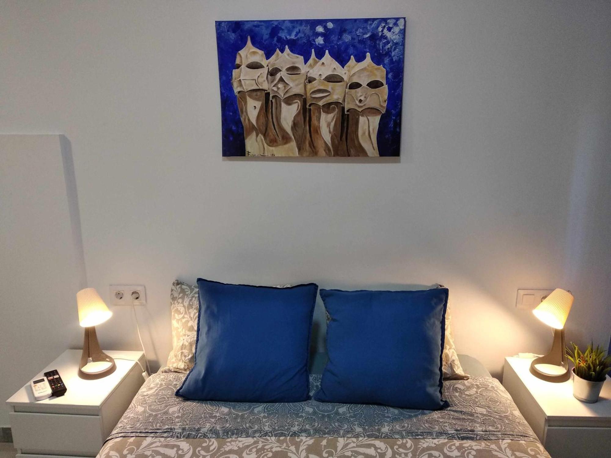 Hostal Urban Basic L'Hospitalet de Llobregat Habitación foto
